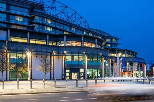 St. Margarets and North Twickenham Hotel | Radisson RED London Twickenham
