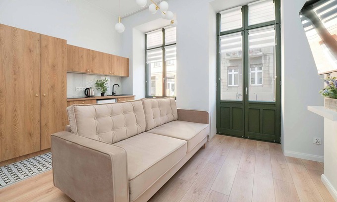 Srodmiescie Apartment | Radwańska 12 | Bright studio | Pet-friendly