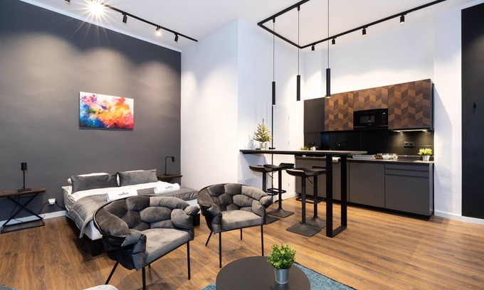 Stare Miasto Apartment | Rainbow Apartments luxurious and comfortable accommodation in the Old Townnn