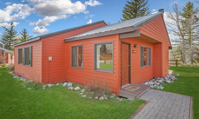 Clark Cabin | Rainbow – Beautiful cabin in the mountains