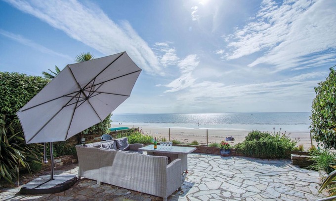 Saundersfoot House | Rainbow Leap - 5 Bed Holiday Home - Saundersfoot