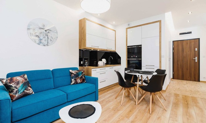 Warszawskie Apartment | Rakowicka 22C | One Bedroom Apartment | Bathtub