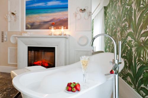 Warszawskie Apartment | Rakowicka Oasis Luxury Old Town
