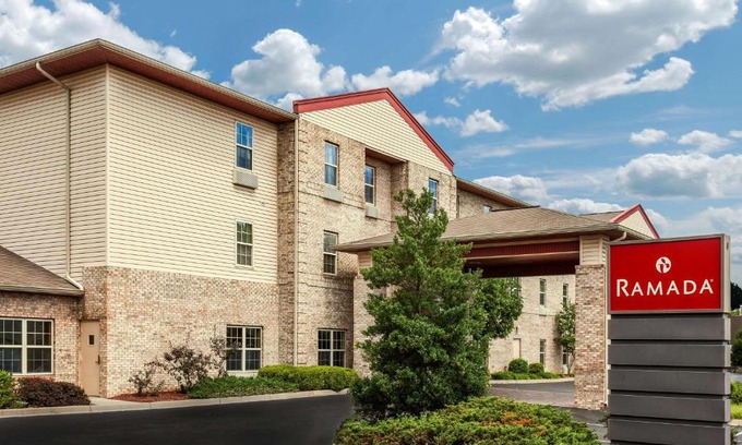 Sellersburg Hotel | Ramada by Wyndham Sellersburg/Louisville North