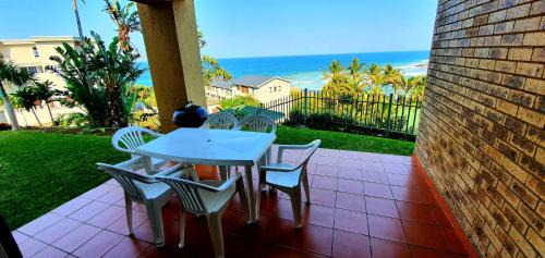 Ramsgate Beach Apartment | Ramsgate Palms 77 - 6 Sleeper - Next To Ramsgate Blue Flag Beach!