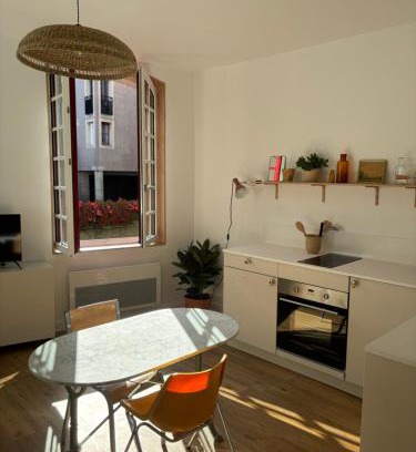 Le Puy-en-Velay Apartment | Raphaël - T2 centre historique