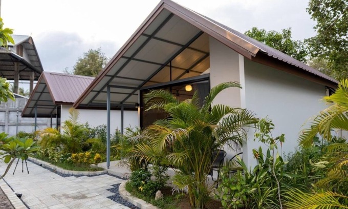 Mai Khao Hotel | Rapina House