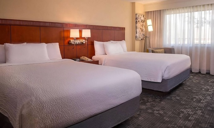 University Place Hotel | Rare Find! 3 Pet-Friendly Units, Outdoor Pool, Onsite Parking!