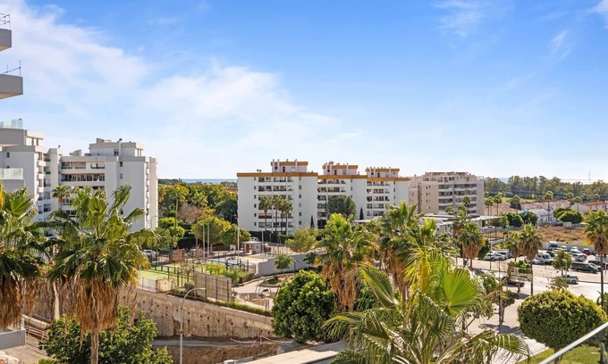 Nueva Andalucia Apartment | RDR462 - Modern and Stylish in Nueva Andalucia