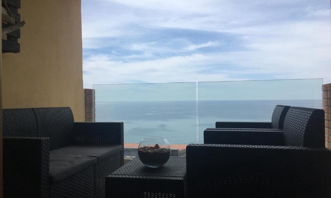 Crotone Bed & Breakfast | Re Mare B&B