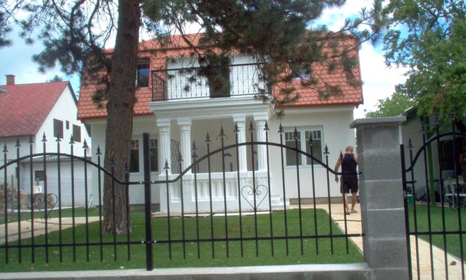 Zamardi House | Rebeka Villa