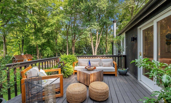 Pawling House | Recently Renovated Modern Hudson Valley Cottage Minutes to the Appalachian...