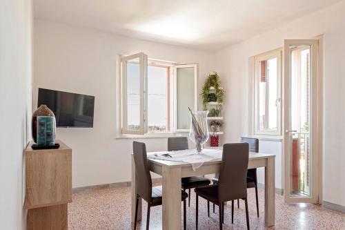 Morrona Apartment | Red House - view of the hills