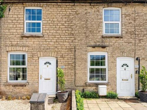 Easton on the Hill House | Red Kite Cottage In Easton on the Hill