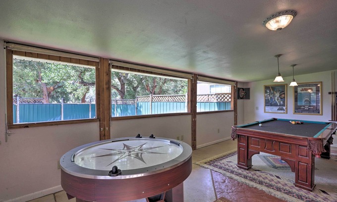 Moab South Valley Cottage | 'red Rock Rambler' Moab Home w/Hot Tub & Views!