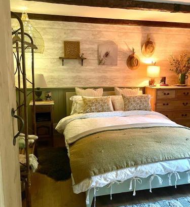 Brading House | Red Squirrel Batch