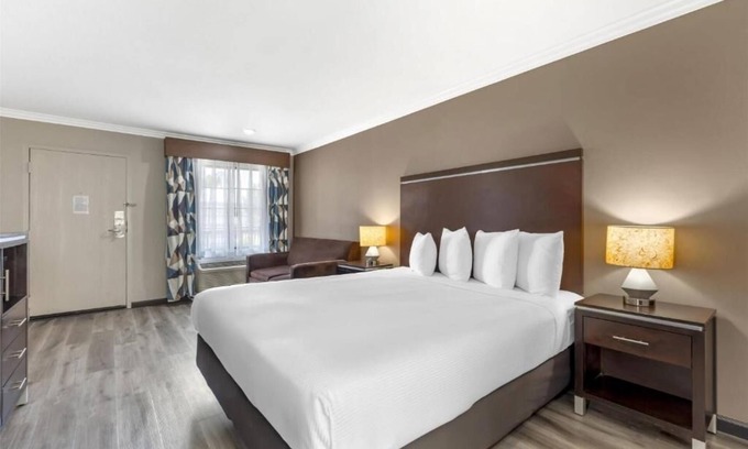 North Redondo Hotel | Redondo Beach Stay | 1 Unit | Near Galleria Mall & Beach