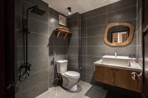 Hai Ba Trung Apartment | REDSUN Building with POOL