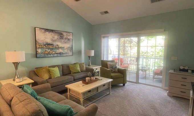 North Myrtle Beach Condo | Reduced rates for rest of season! Beautiful condo!