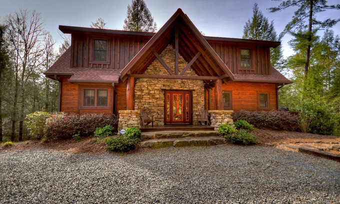 Cashes Valley Cabin | Reel Creek Lodge - Fightingtown Creek