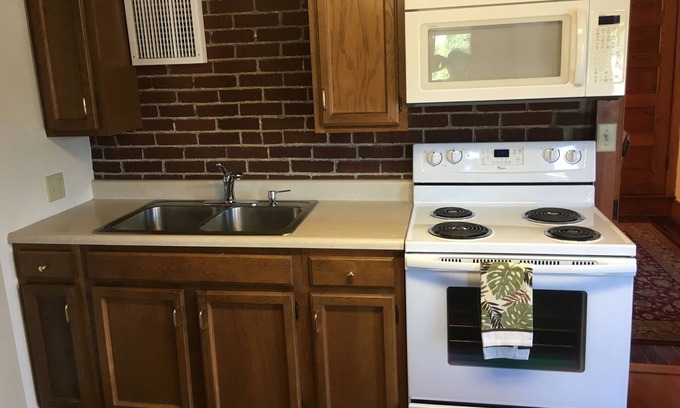 Gettysburg Apartment | Reenactment Events 8 min away!!/Center of town-Walk Everywhere/Free Parking