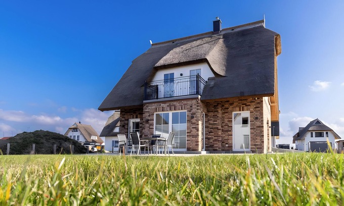 Dranske House | "reethaus nordlicht" a top-class vacation home on the baltic sea island of rügen.