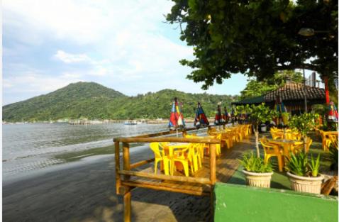 Itagua House | Refúgio Tropical - Casarão de 5 suítes em Itagua