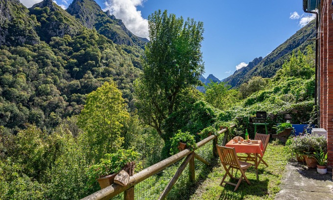 Ponga House | Refuge in the Gorge with Whirlpool