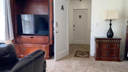 Burley Apartment | Regal Suites on Conant