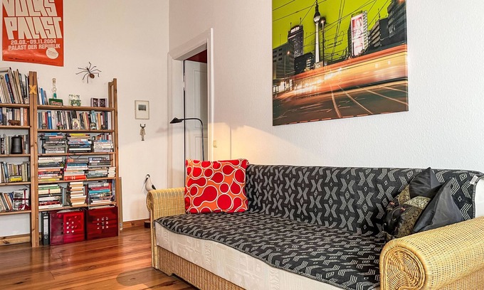 Prenzlauer Berg Apartment | Regenbogen by Interhome