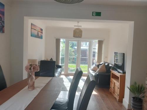 Staines House | Reigate House