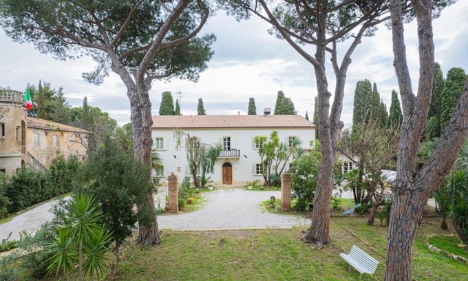 Cecina Bed & Breakfast | Relais Villa Rizzi