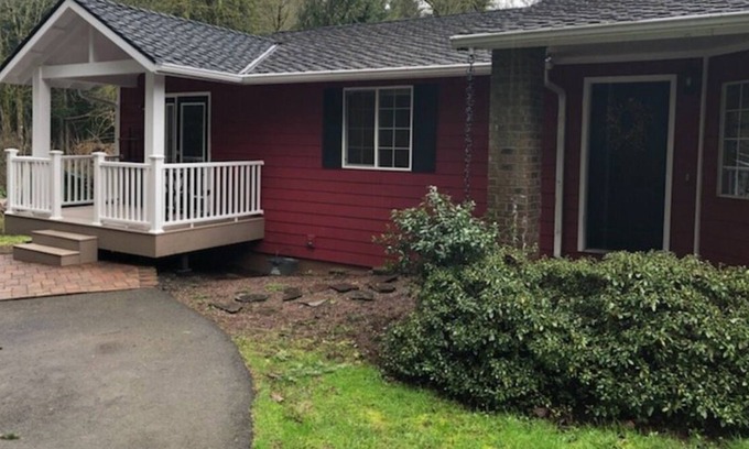 Oregon City Apartment | Relax and Get Away from It All - Blessings Farm Hideaway TOO!