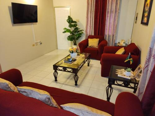 Rhyne Park Village Apartment | Relax and Unwind At Scenic Plateau