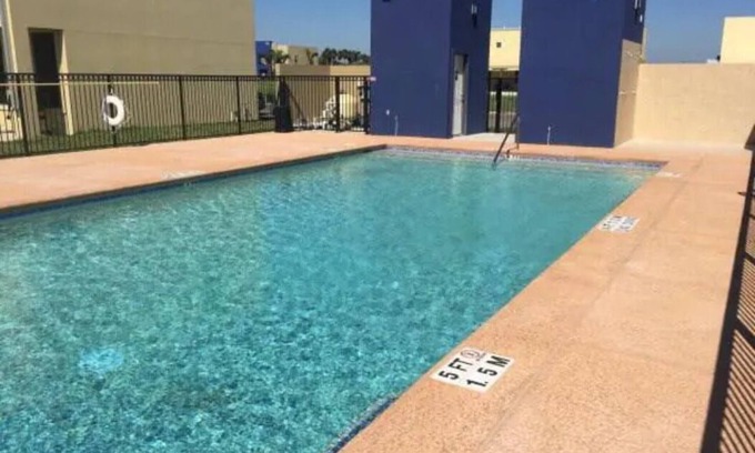 McAllen House | Relax & Enjoy In Our Spacious Townhome Getaway!