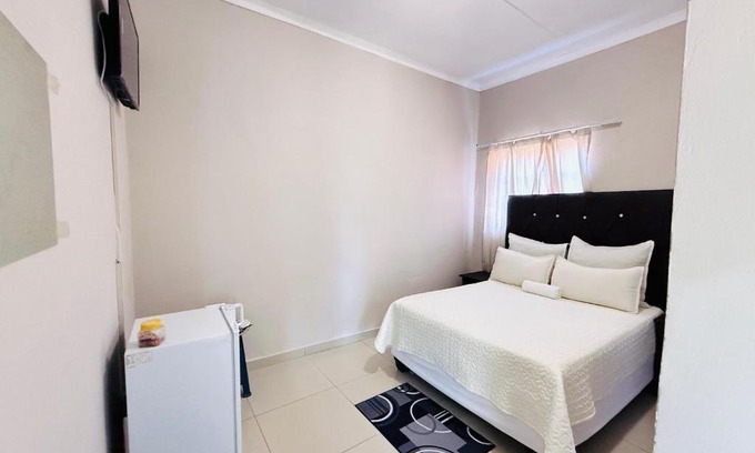 Ermelo House | Relax Guest House