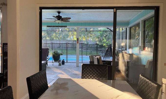 Hobe Sound House | Relax in this 3 bedroom, 2 bathrooms, heated pool with pull out couch, sleeps 8