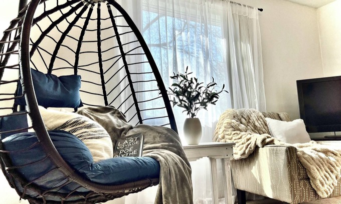 Thief River Falls House | Relax Rewind Reconnect