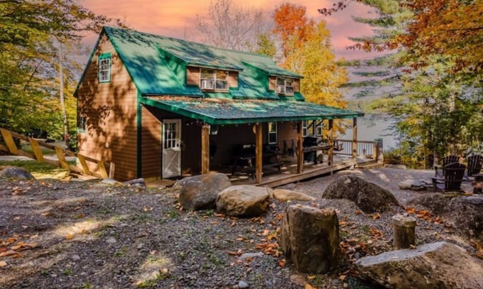 East Corinth House | Relax & unwind enjoying stunning views of the lake. Comes with a private dock.