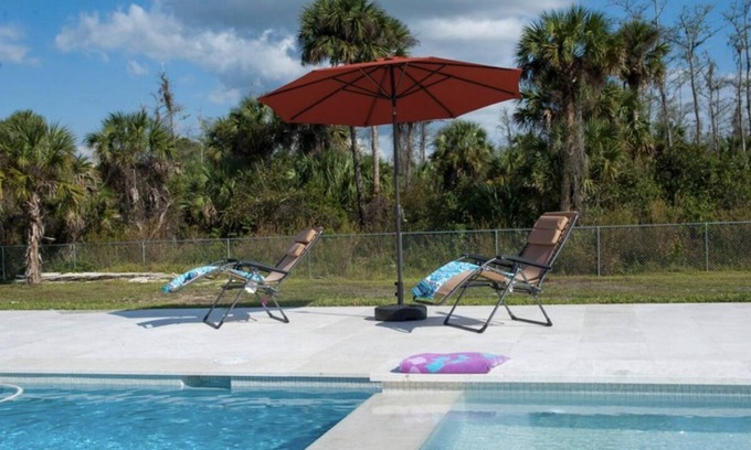 Rural Estates House | Relax Vacation home with pool and BBQ.