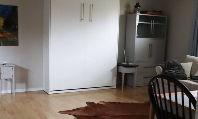 Ottawa Division Apartment | Relaxful Trendy Suite w/Fireplace
