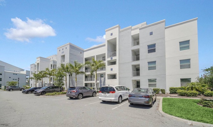 Kissimmee Condo | Relaxing 2 Bed Condo in Storey Lake Resort-304