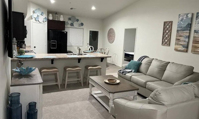 Yuma House | Relaxing 3 bedroom 2 bath townhome great location. Close to hospitals & MCAS.