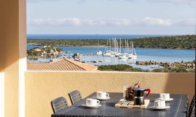 Golfo di Marinella Apartment | Relaxing BaiaDeBahas 1BedApt Bilo4 sleeps4 SeaView