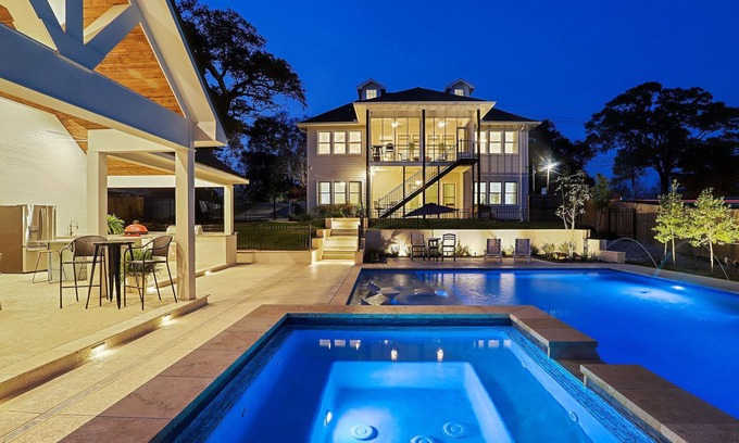 Ventress House | Relaxing Getaway on False River, with Swimming Pool, Hot Tub & Outdoor Kitchen