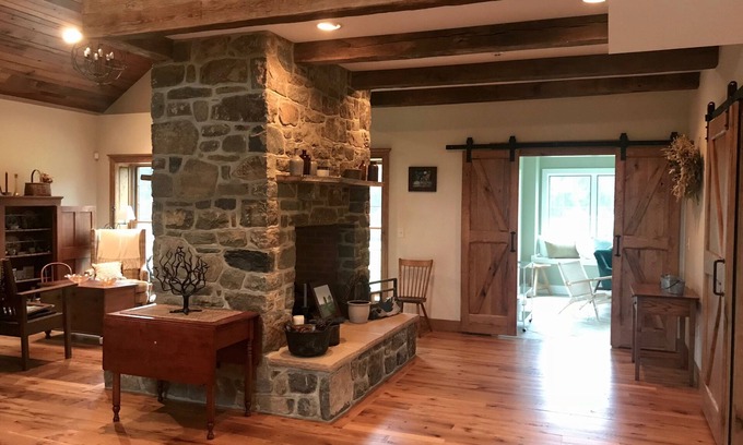 New Oxford House | Relaxing Getaway; Secluded 42 rustic acres yet close to attractions.