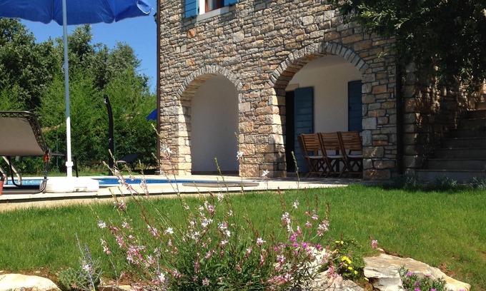 Groznjan House | Relaxing holiday in tranquil neighbourhood