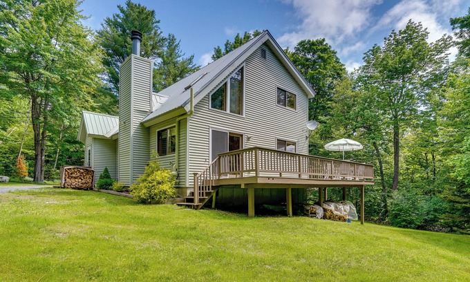 West Dover House | Relaxing Home Mins from Mt Snow, Hiking, & Lakes