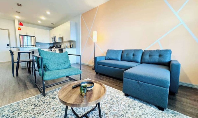 Kissimmee Apartment | Relaxing King Bed, Pets Welcome, 15 Min to Parks