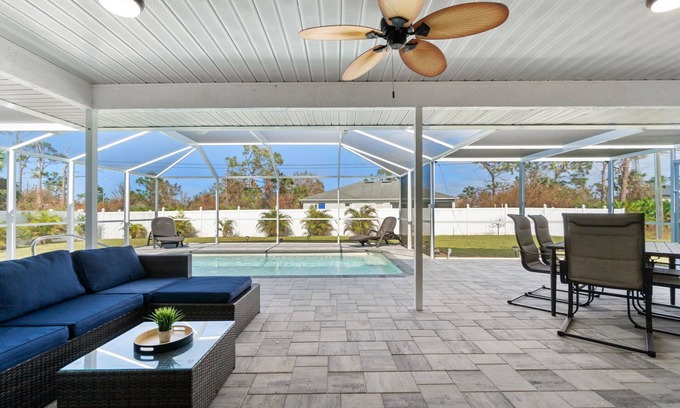 Englewood East House | Relaxing Oasis Near the Beach! Heated Pool!